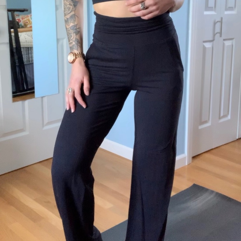 Lululemon Take It Easy Pant - Picture 4 of 8
